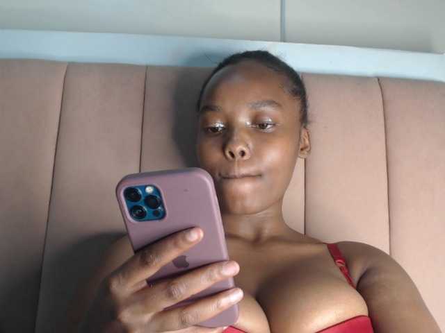 Busty-princess1