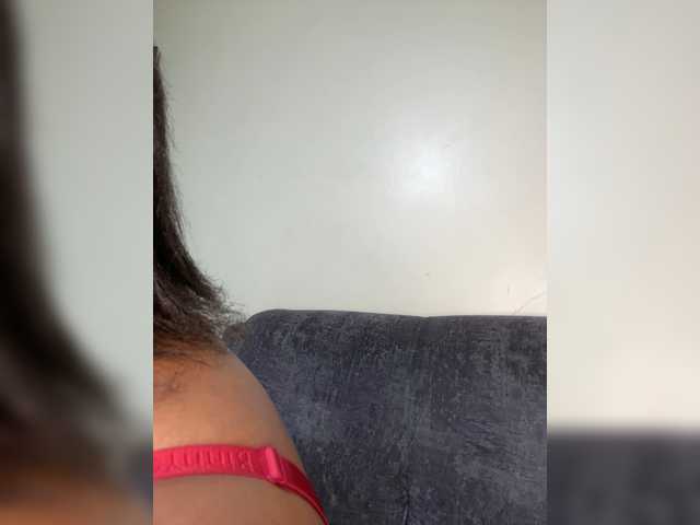 Curvy-maxy9 live cam on BongaCams