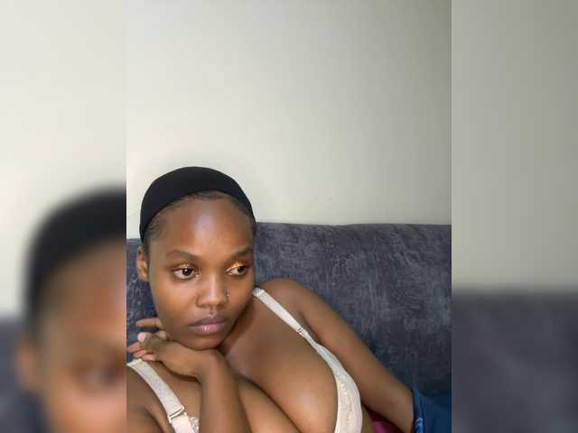Busty-Princess1