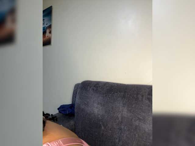 Curvy-maxy9 live cam on BongaCams