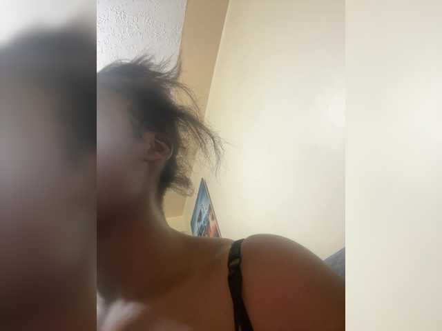 Busty-princess1