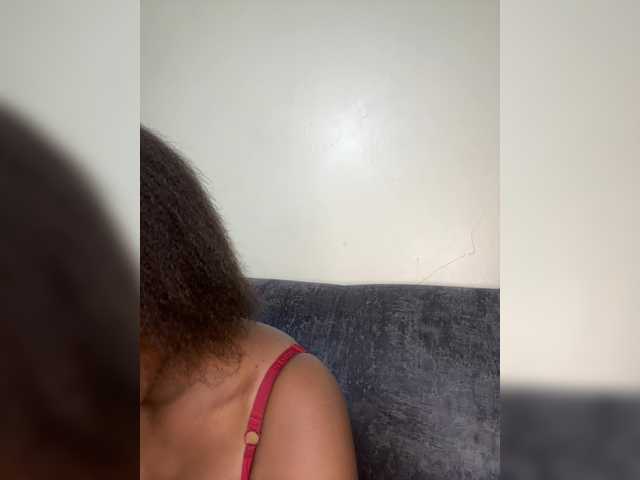 Curvy-maxy9 live cam on BongaCams
