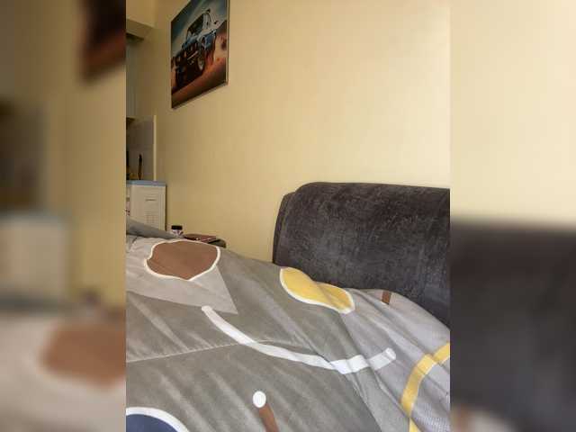 Curvy-maxy9 live cam on BongaCams