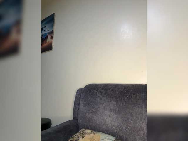 Curvy-maxy9 live cam on BongaCams