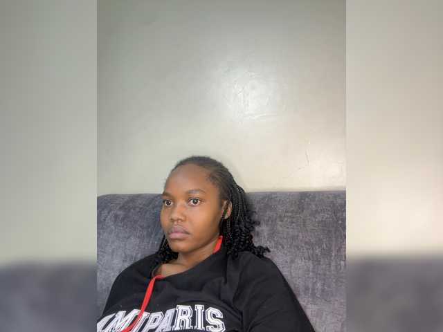 Curvy-maxy9 live webcam show
