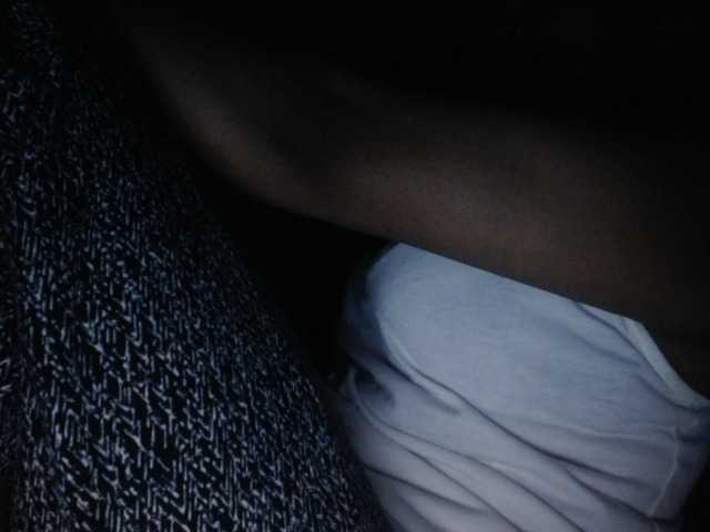 Curvy-maxy9 live cam on BongaCams