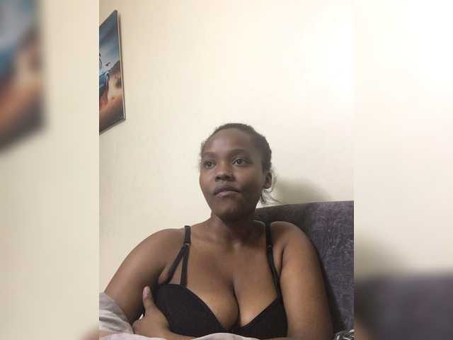 Busty-princess1