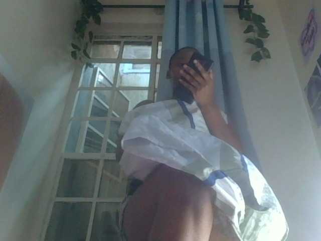 Curvy-maxy9 live cam on BongaCams