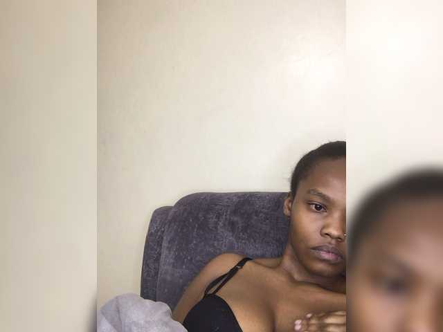 Busty-princess1