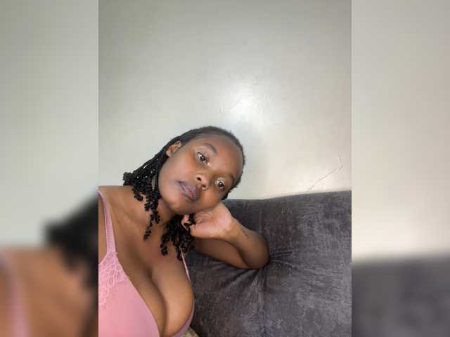 Busty-princess1 live webcam show