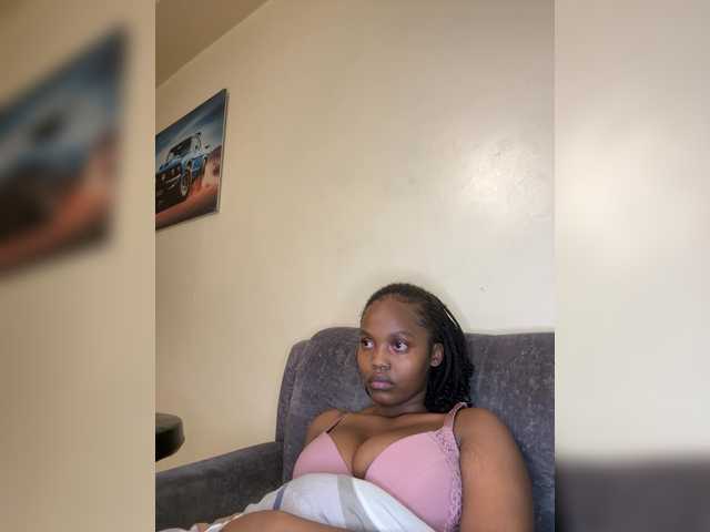 Busty-princess1 live webcam show