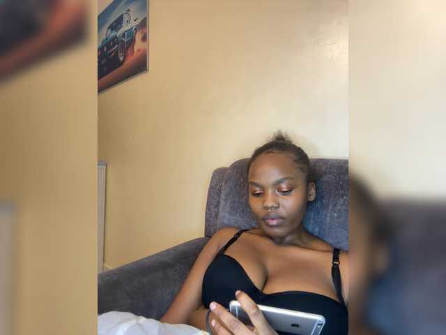 Busty-princess1