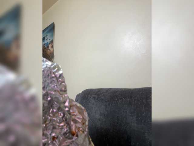 Curvy-maxy9 live cam on BongaCams
