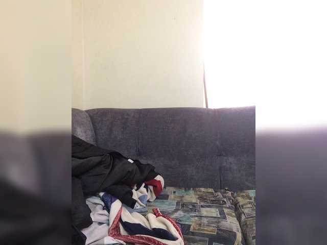 Curvy-maxy9 live cam on BongaCams