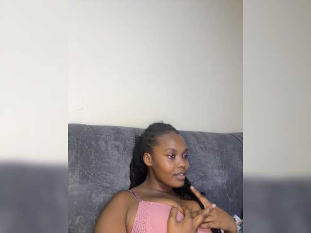 Busty-Princess1