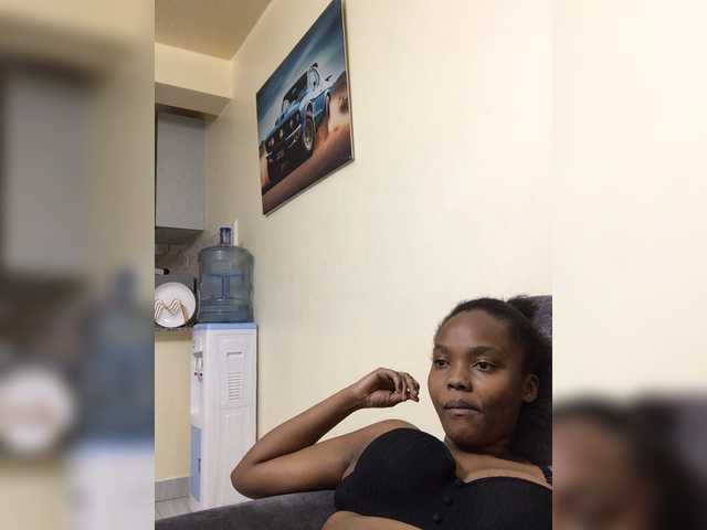 Busty-princess1