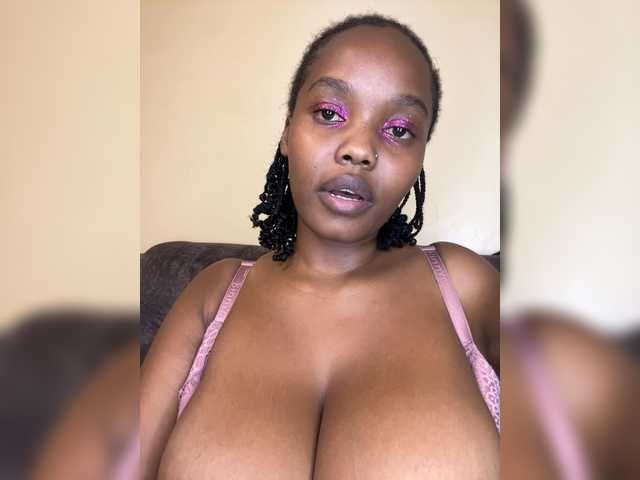 Curvy-maxy9