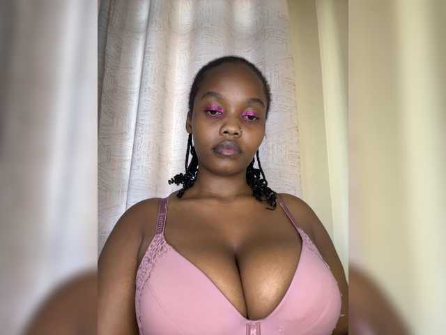 Busty-Princess1