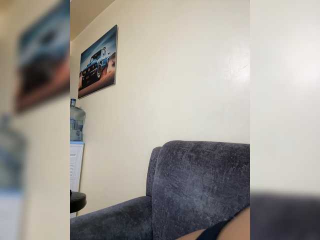 Curvy-maxy9 live cam on BongaCams