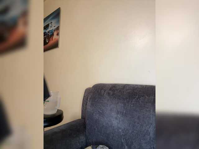 Curvy-maxy9 live cam on BongaCams