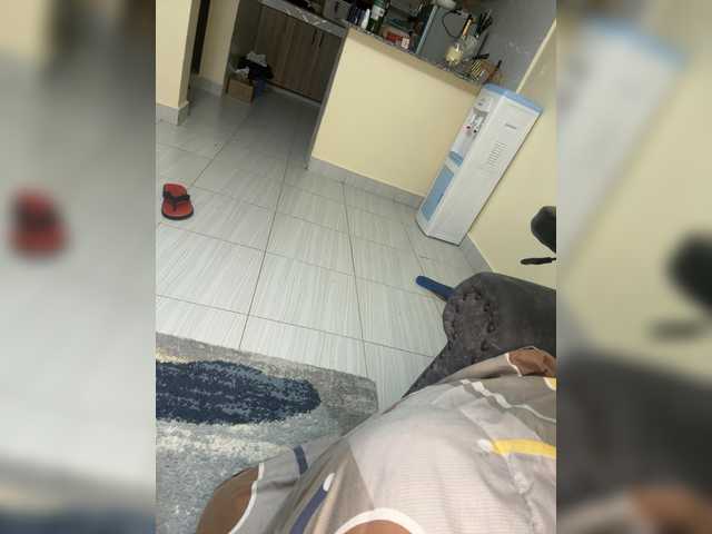 Curvy-maxy9 live cam on BongaCams