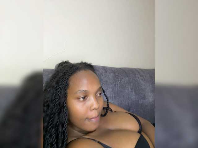 Curvy-maxy9