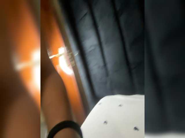 Curvy-maxy9 live cam on BongaCams