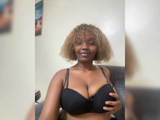 Curvy-maxy9