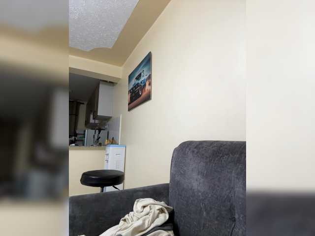 Curvy-maxy9 live webcam show