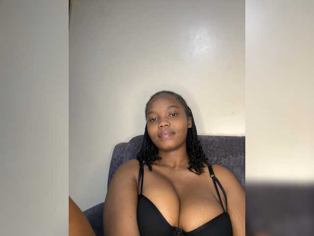 Curvy-maxy9