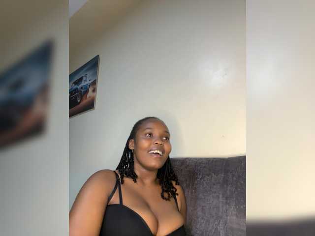 Curvy-maxy9
