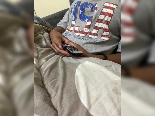 Curvy-maxy9 live cam on BongaCams