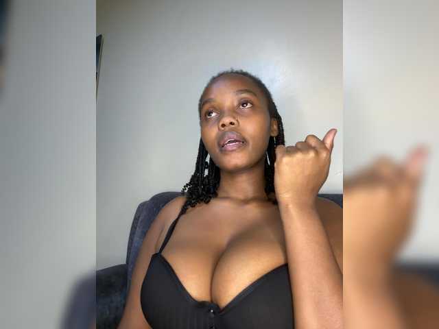 Busty-Princess1