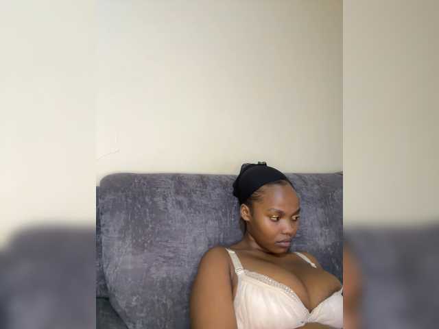 Curvy-maxy9