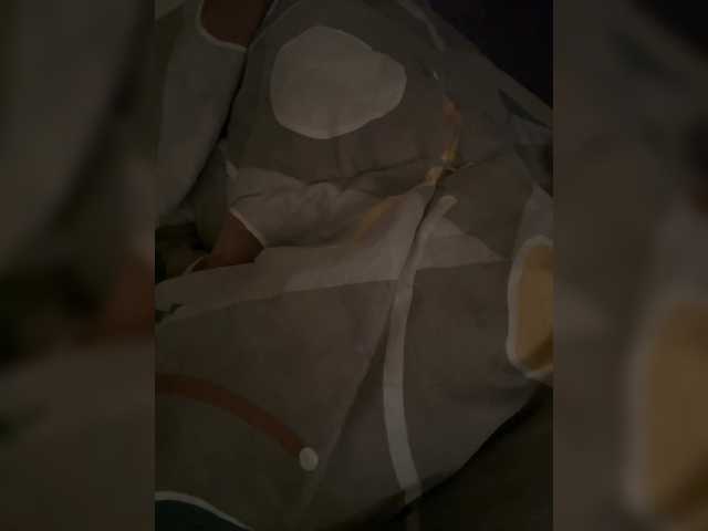 Curvy-maxy9 live cam on BongaCams