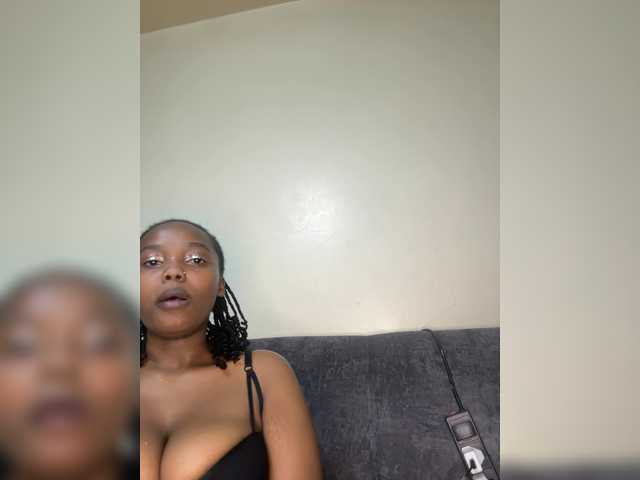 Curvy-maxy9