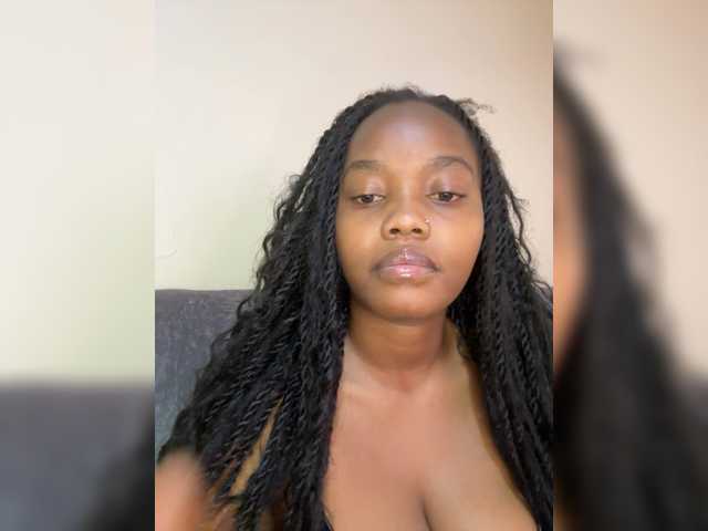 Busty-Princess1