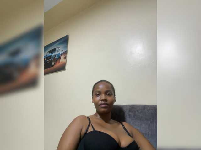 Busty-Princess1