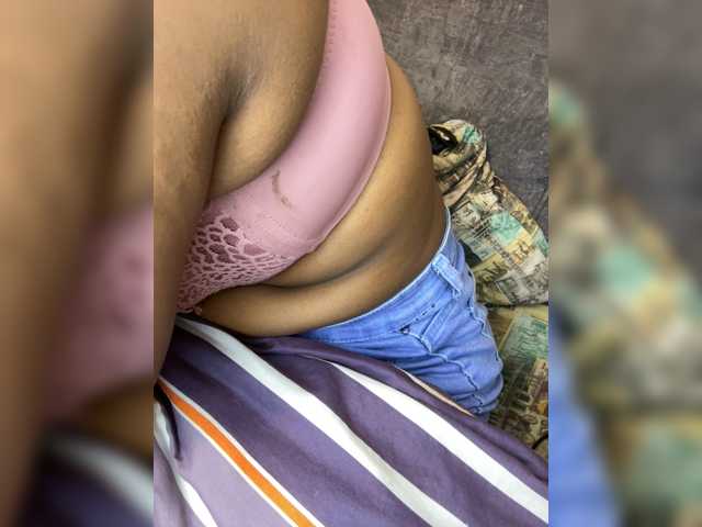 Curvy-maxy9