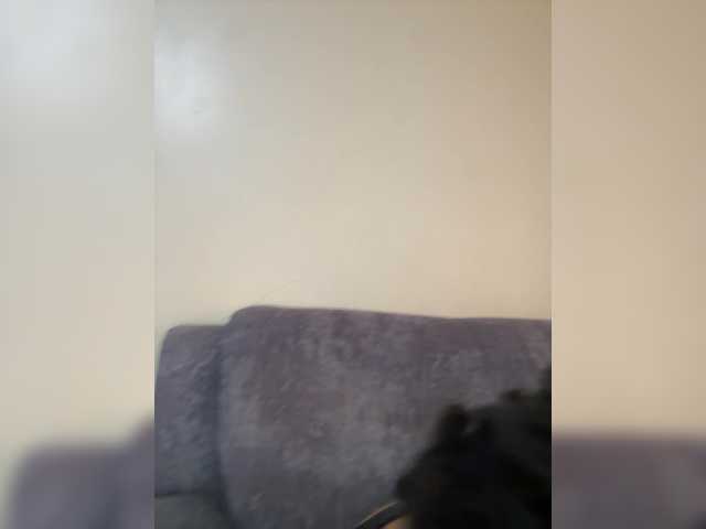 Curvy-maxy9 live cam on BongaCams