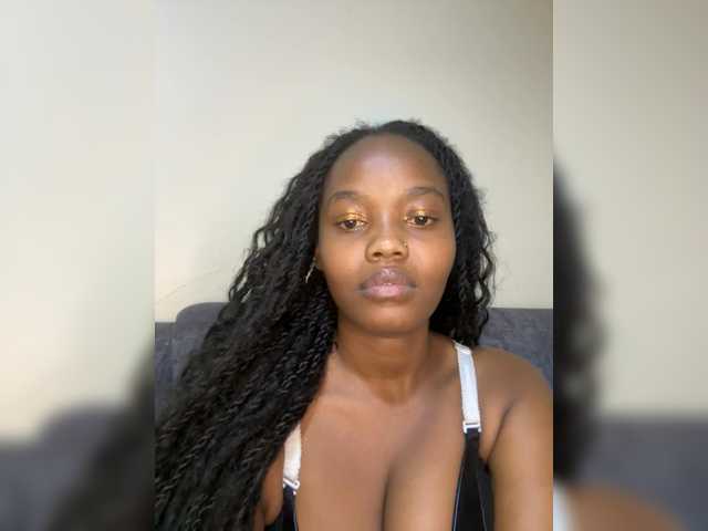 Busty-Princess1