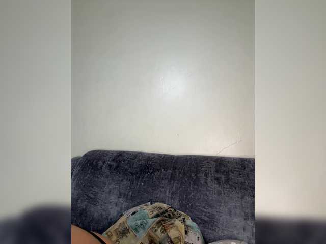 Curvy-maxy9 live cam on BongaCams
