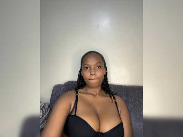 Curvy-maxy9