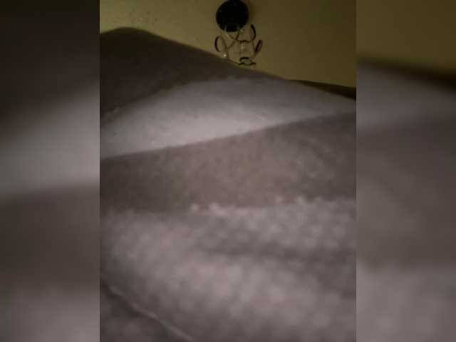 Curvy-maxy9 live cam on BongaCams
