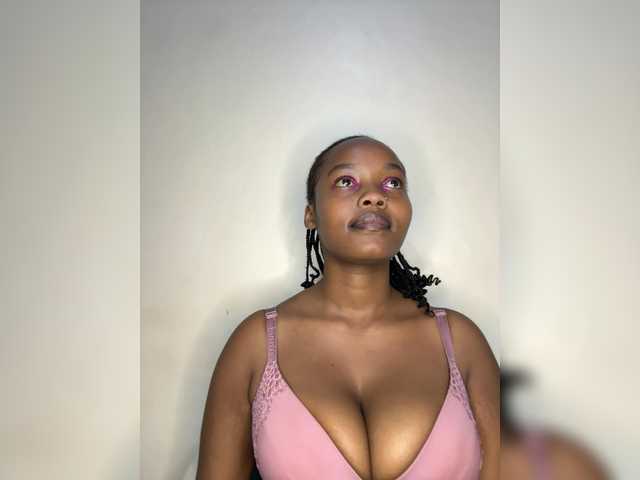 curvy-maxy9 online