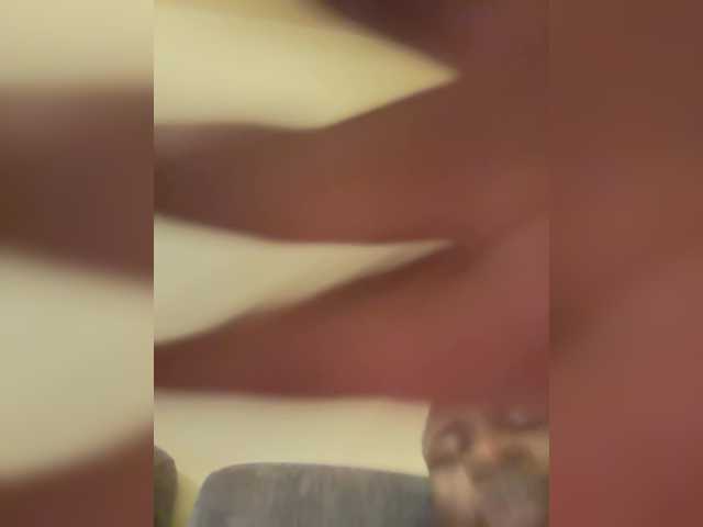Curvy-maxy9 live cam on BongaCams