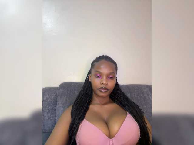 Busty-Princess1