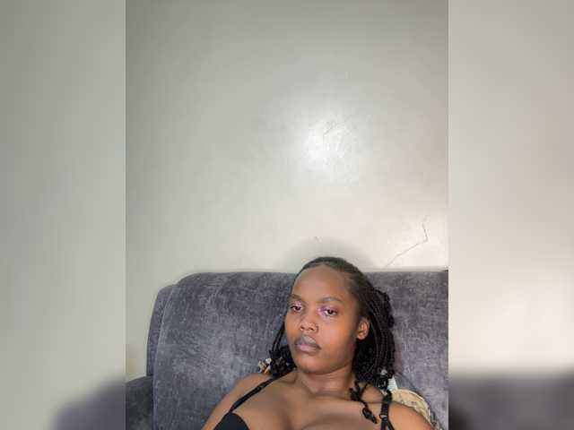 Curvy-maxy9