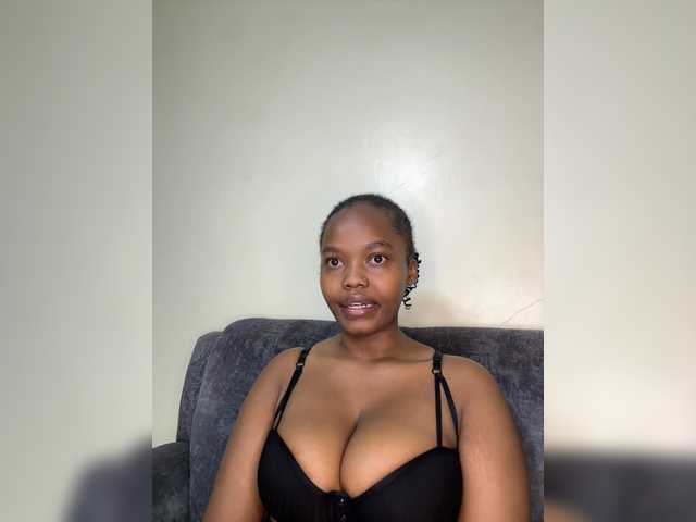 Curvy-maxy9