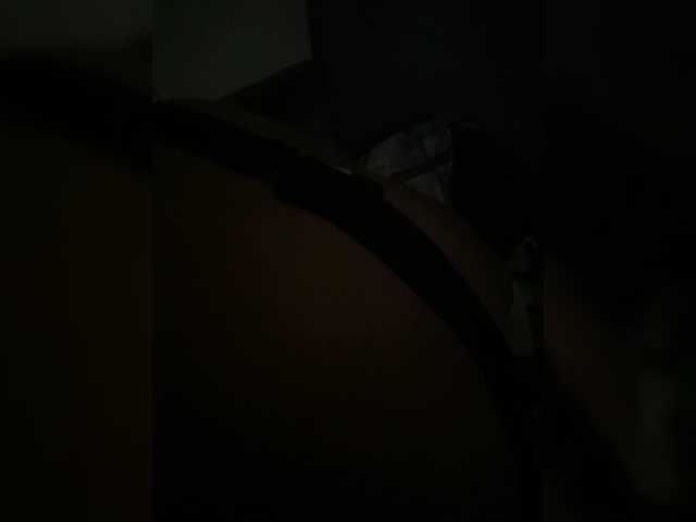 Curvy-maxy9 live cam on BongaCams